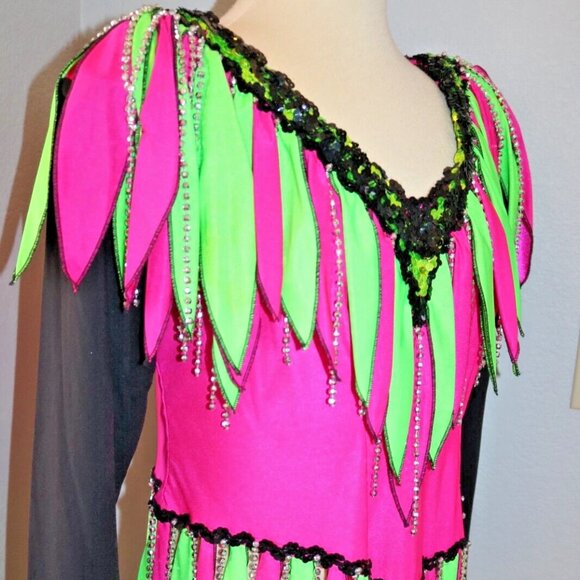 Stylish Rhythmic Gymnastics Leotard, Acrobatic Competition Baton Dance Costume - Picture 3 of 16